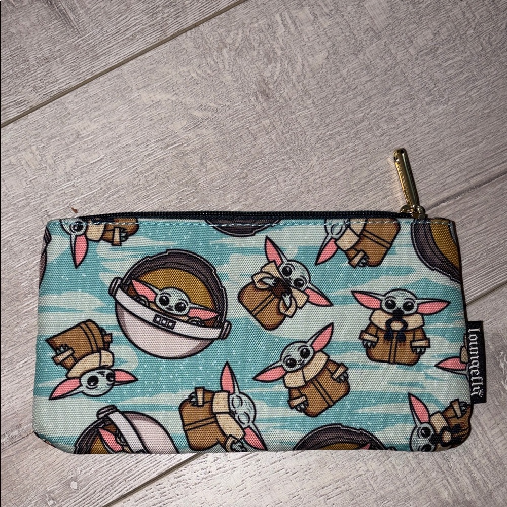 The mandalorian Loungefly zipper Cute Character Print Pouch